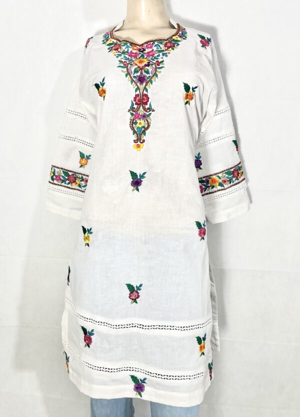 1 PC EMBROIDERED UNSTITCHED DORIA LAWN SHIRT